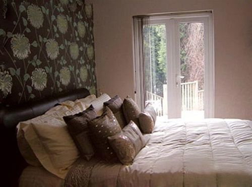 Guesthouse Topos เซนต์ออสเทลล์ ภายนอก รูปภาพ