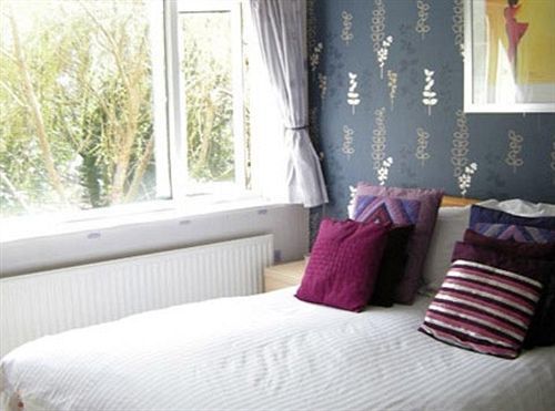 Guesthouse Topos เซนต์ออสเทลล์ ภายนอก รูปภาพ