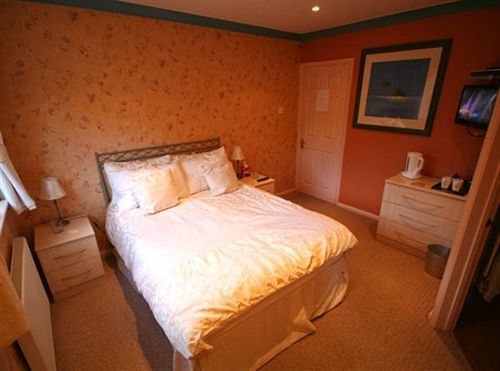 Guesthouse Topos เซนต์ออสเทลล์ ภายนอก รูปภาพ